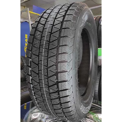 BRIDGESTONE 215/70 R16 100S BLIZZAK DMV3 SUV (F-F-2[71])(4x4 Téli abroncs)