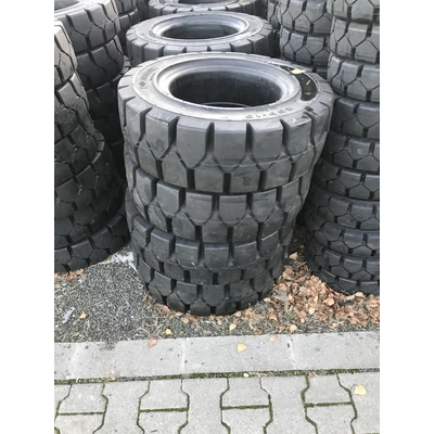 Targonca abroncs 6,50-10 Armour SP-800C tömör ajakos